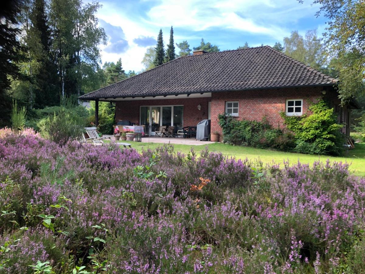 Landhaus Mitten In Der Lueneburger Heide Undeloh Exterior foto